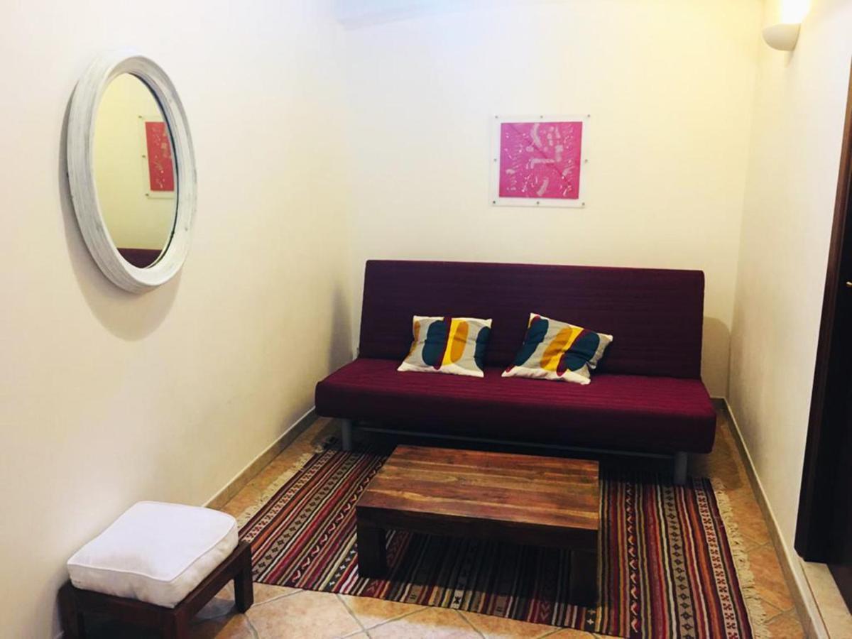 Apartment 25 Napoli Bagian luar foto